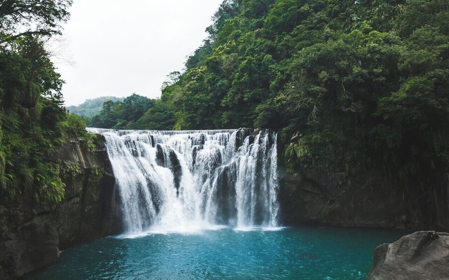 Picture 3 for Activity Discover the Natural Wonders: Exploring the Top 4 Waterfalls