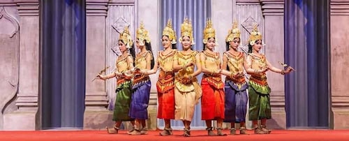 Siem Reap: Apsara Dinner Show with Hotel Transfer