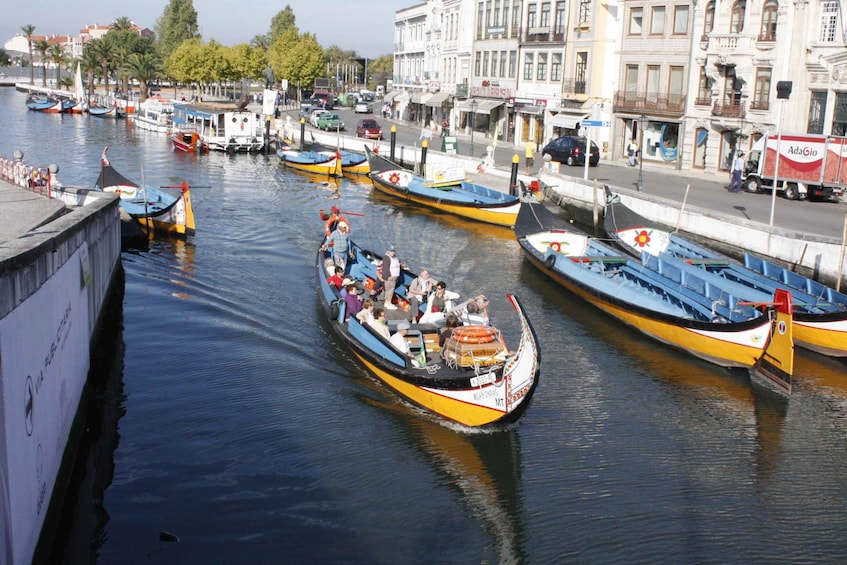 Picture 6 for Activity Aveiro Essential - Walking tour & City Cruise