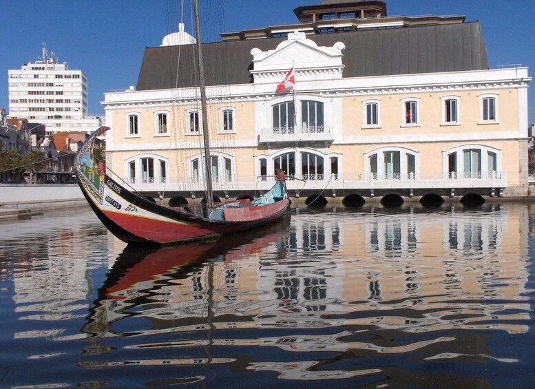 Picture 4 for Activity Aveiro Essential - Walking tour & City Cruise