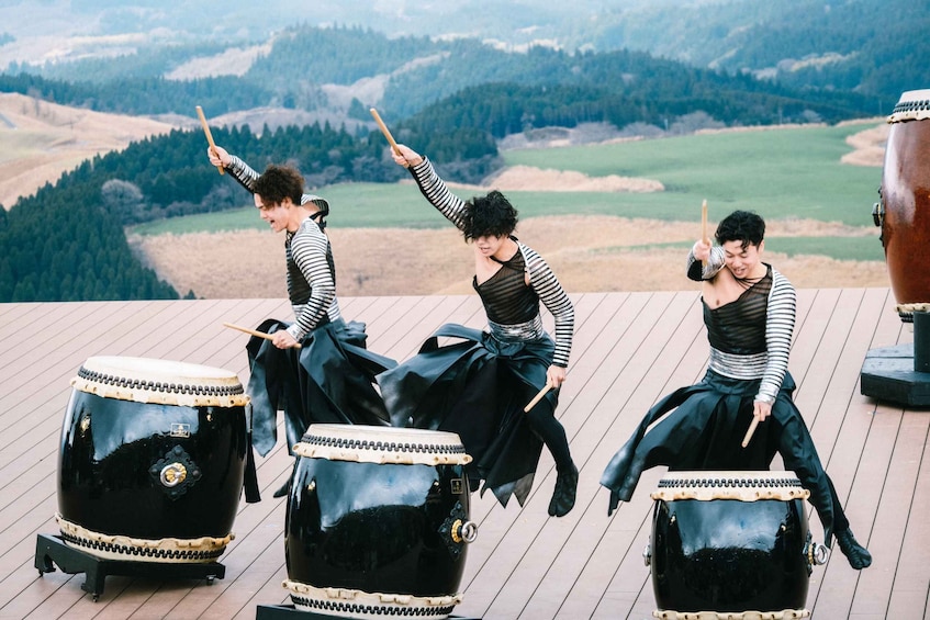 Picture 2 for Activity Open-air theater "Tao- no-Oka" Drum TAO Live performance