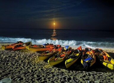 Villajoyosa: Moonlight kayaking and dinner under the stars