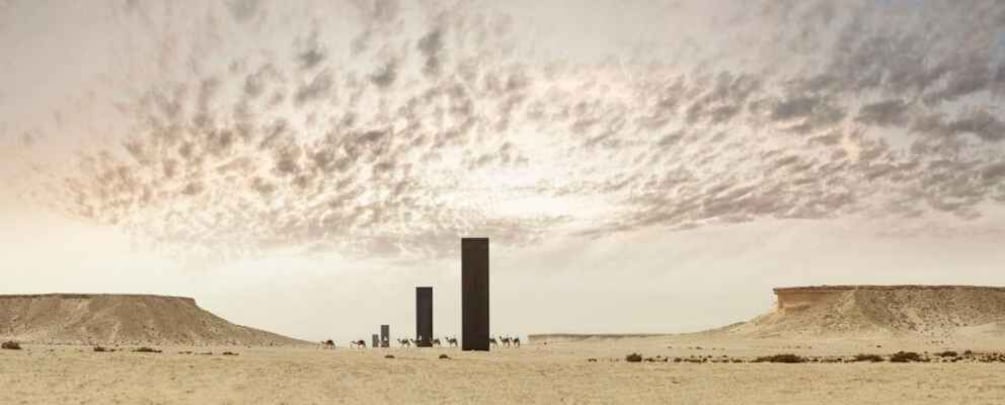 Doha: West Qatar Richard Serra Sculpture, Mushroom Rock Tour