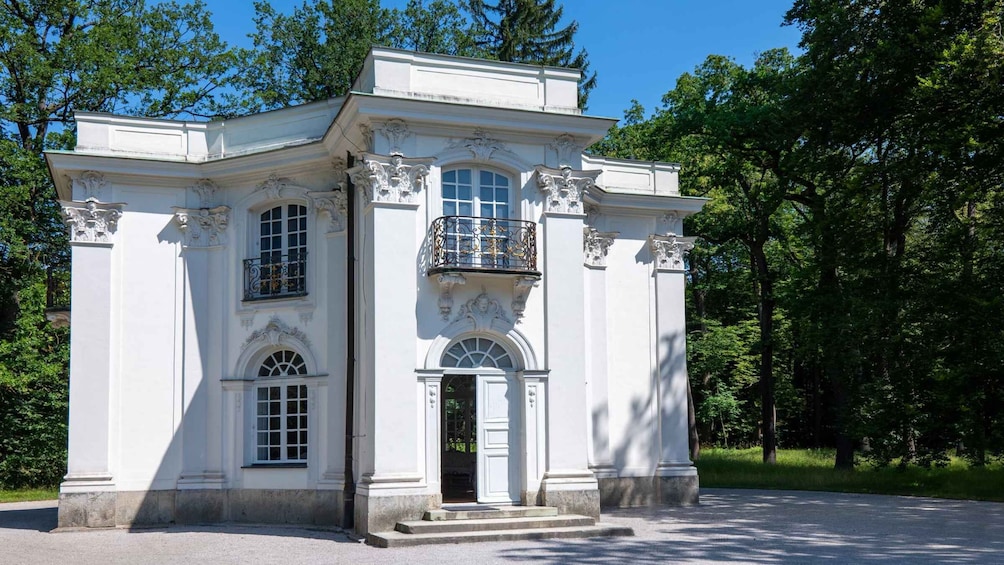 Picture 4 for Activity Munich: Nymphenburg Palace Skip-the-Line Private Guided Tour