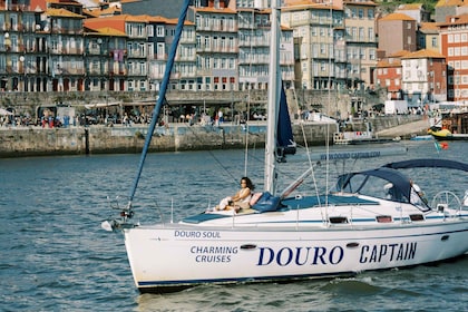 Porto: Charmerende sejltur med havnevin, mulighed for solnedgang