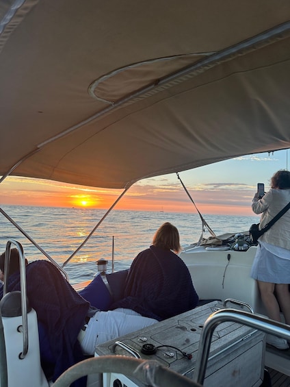Picture 32 for Activity Porto: Daytime or Sunset Sailboat Cruise on the Douro River