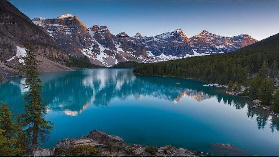 From Banff/Canmore: Moraine Lake and Lake Louise Transfer