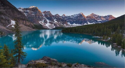 From Banff/Canmore: Trip to Moraine Lake and Lake Louise