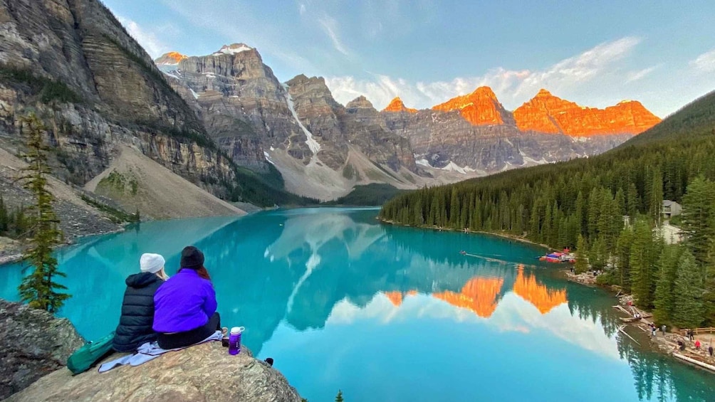 Picture 2 for Activity From Banff/Canmore: Moraine Lake and Lake Louise Transfer