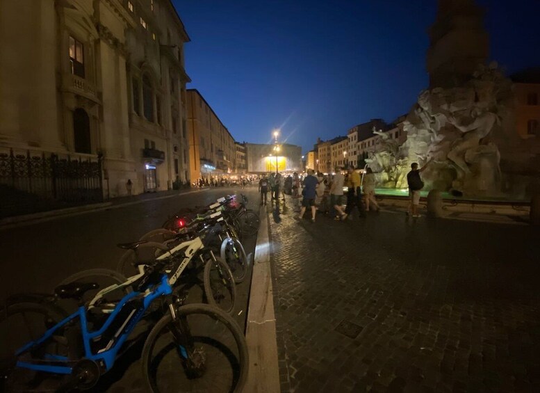 Picture 3 for Activity Rome :guided night e-bike tour with typical ice-cream