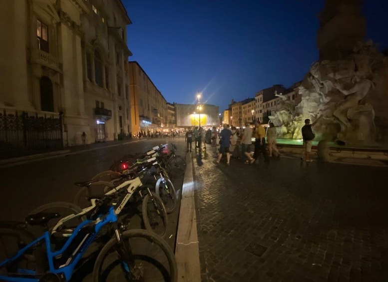 Picture 3 for Activity Rome :guided night e-bike tour with typical ice-cream