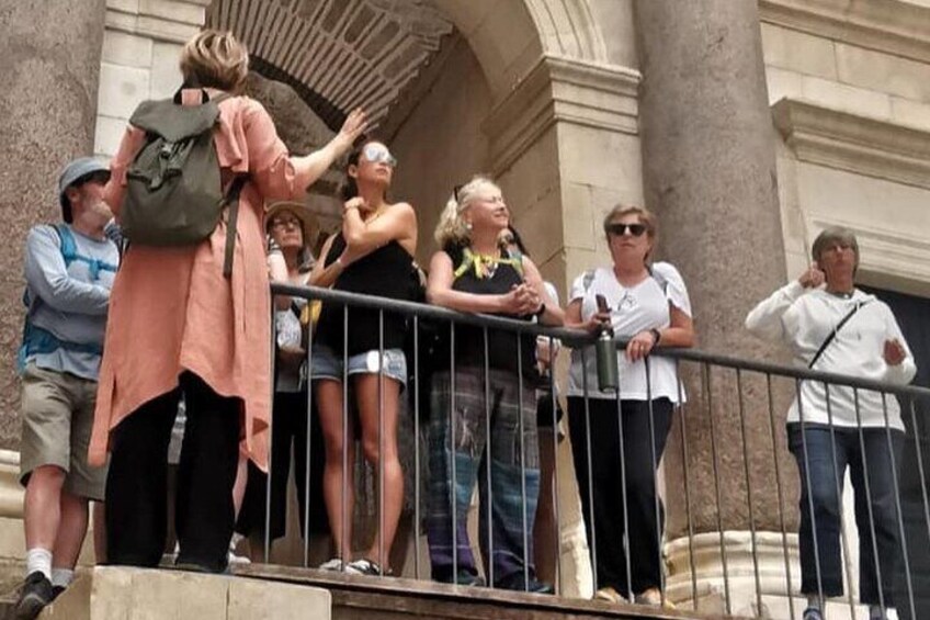 Coffee, storytelling & walk - the best private tour of Split