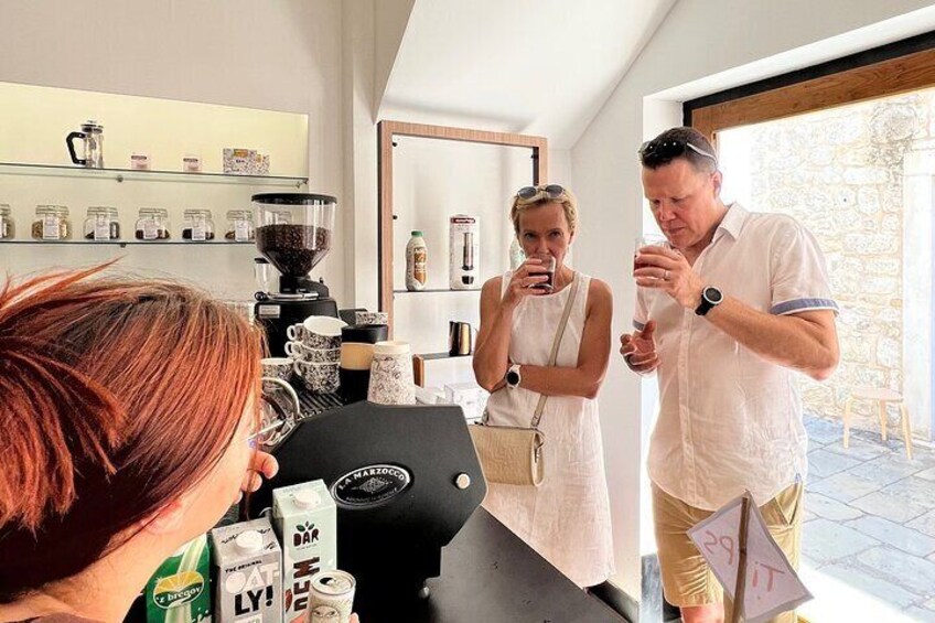 Coffee, storytelling & walk - the best private tour of Split