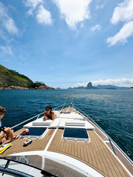 Picture 1 for Activity Private speedboat tour in Rio de Janeiro