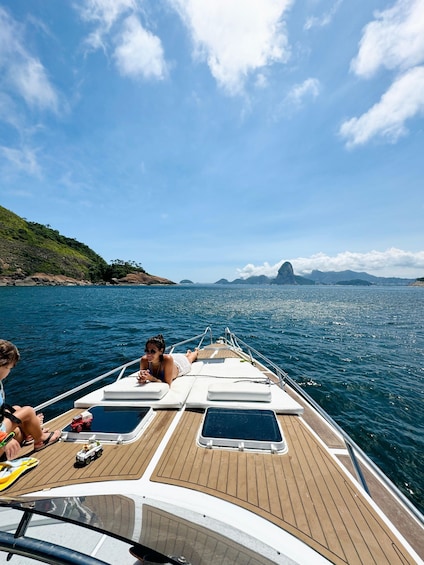 Picture 1 for Activity Private speedboat tour in Rio de Janeiro