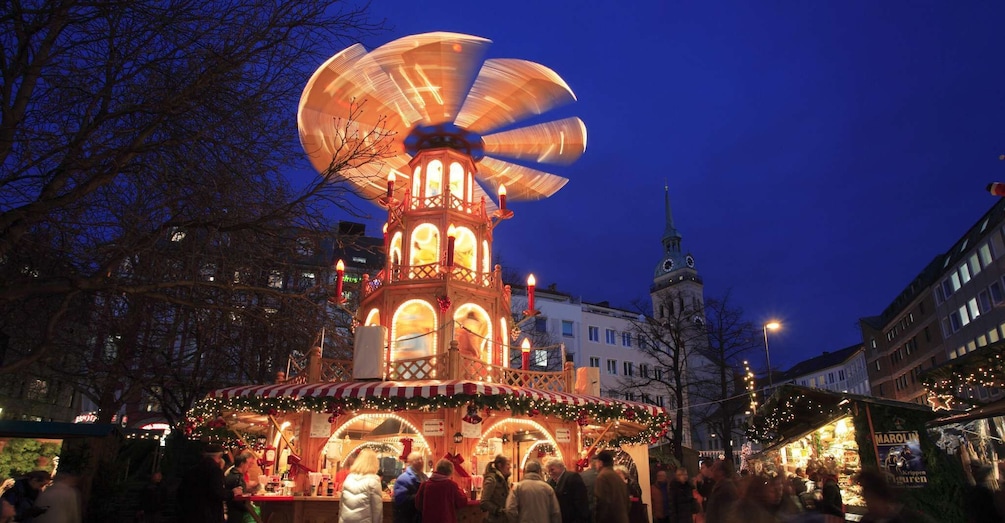 Picture 4 for Activity Tour Weihnachtsmarkt mit Kostproben