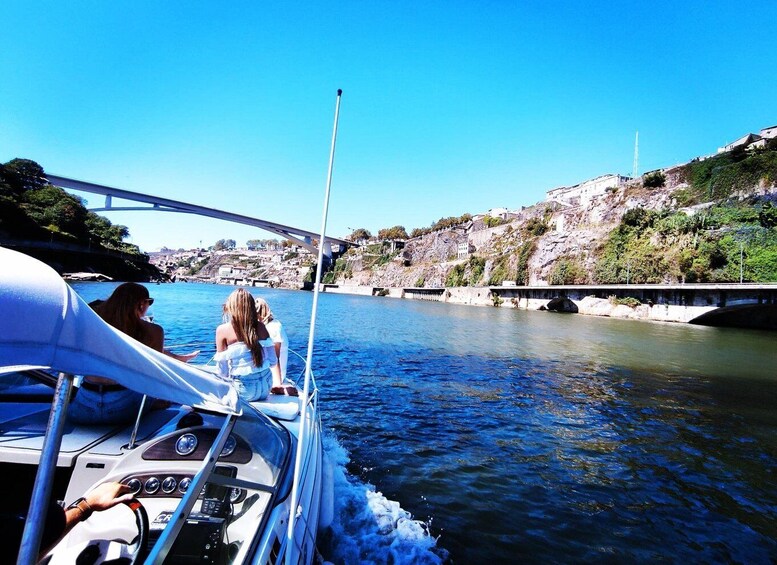 Picture 26 for Activity Private Boat Tour 1h30m Sunset option, group price up to 6px
