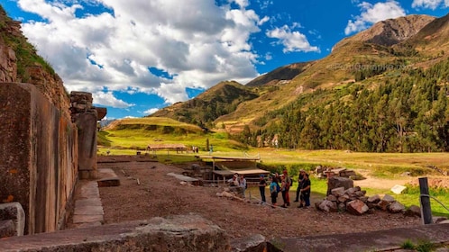 From Huaraz ||Chavin de huantar/museum/ lagoon of querococha