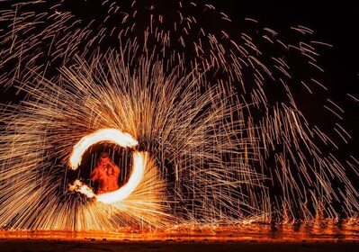 Fidji : Coucher de soleil croisière avec dîner et spectacle de feu