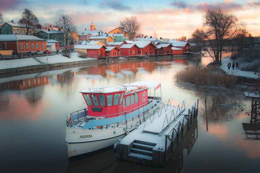 Private tour from Helsinki: All highlights & Medieval Porvoo