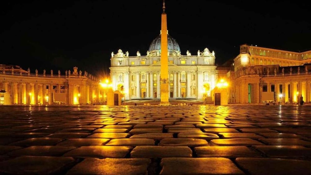 Private Golf Cart Twilight Tour Rome with Aperitivo