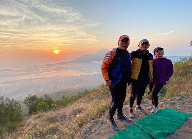 Picture 2 for Activity Bali: Mount Batur Volcano Hike with Local Mountain Guide