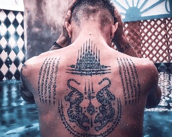 Tour sagrado de tatuajes en Sak Yant por Bangkok