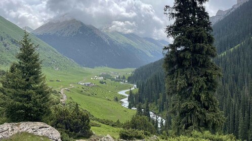 Adventure in the Tien Shan Mountains of Kyrgyzstan( 5 DAYS )