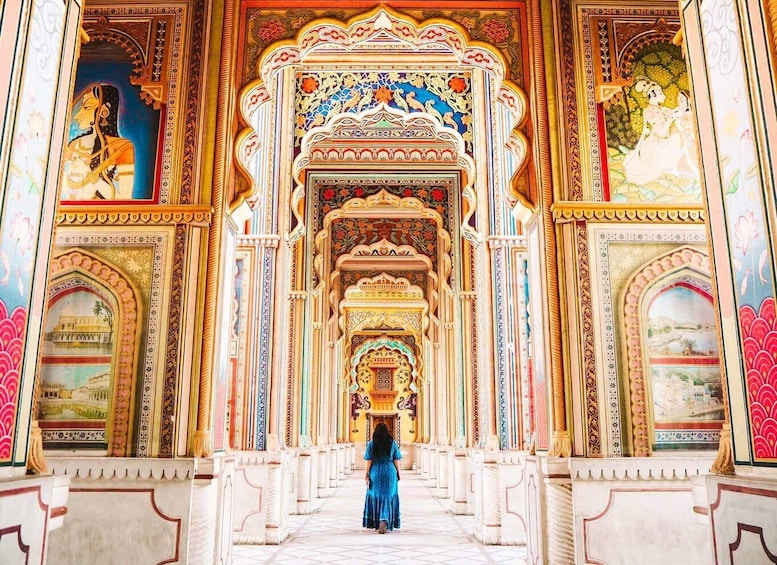 Picture 4 for Activity Jaipur: Private Instagram Tour of The Best Photography Spots