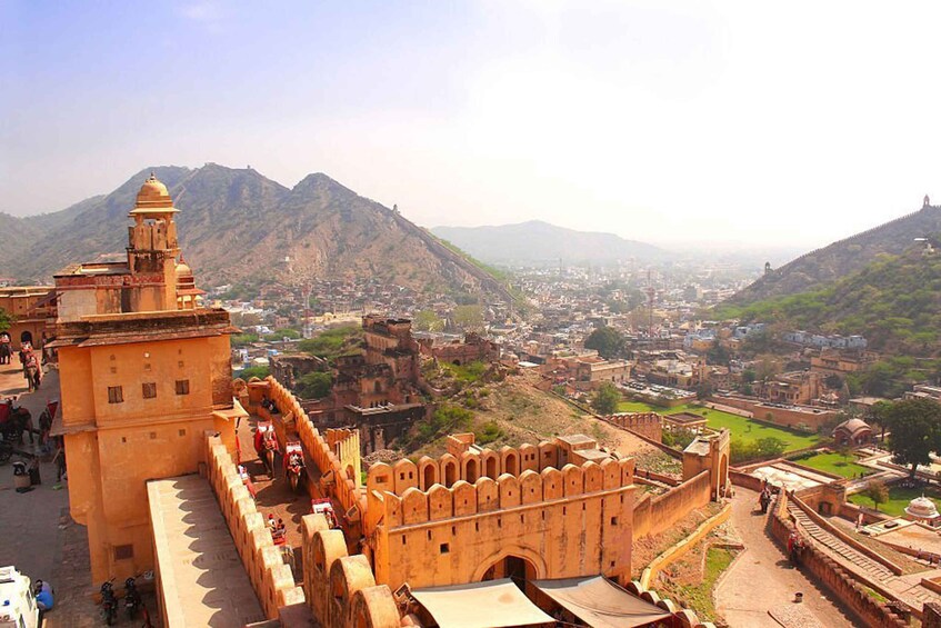 Picture 1 for Activity Jaipur : Fully Guided City Tour With Experienced Guide