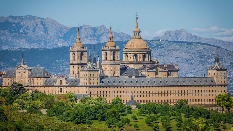 San Lorenzo de El Escorial Monastery: Private Tour