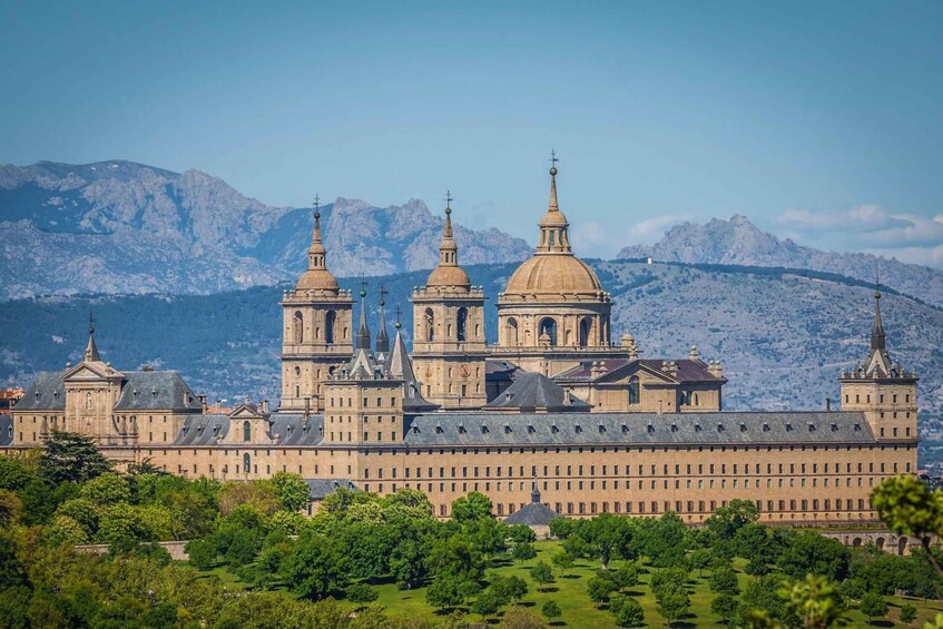 San Lorenzo de El Escorial Monastery: Private Tour