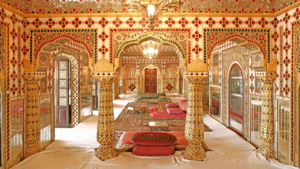 Picture 17 for Activity From Delhi: Agra and Jaipur Golden Triangle 2-Day Tour