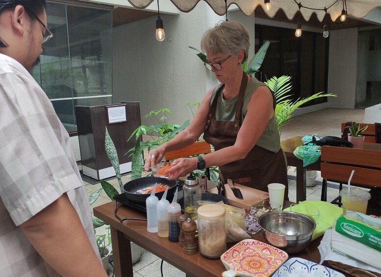 Picture 4 for Activity Hands on Manila Cooking Class: Filipino Snacks