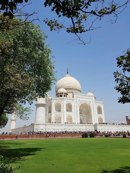 Picture 14 for Activity From Delhi: Taj Mahal Tour by India’s Premier Express Train