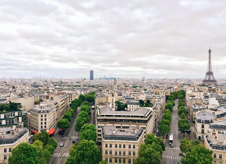 Picture 3 for Activity Arc de Triomphe : Private guided tour with "ticket included"