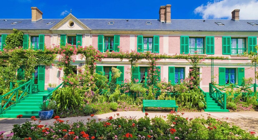 Giverny: Monet's House & Gardens Private Guided Walking Tour