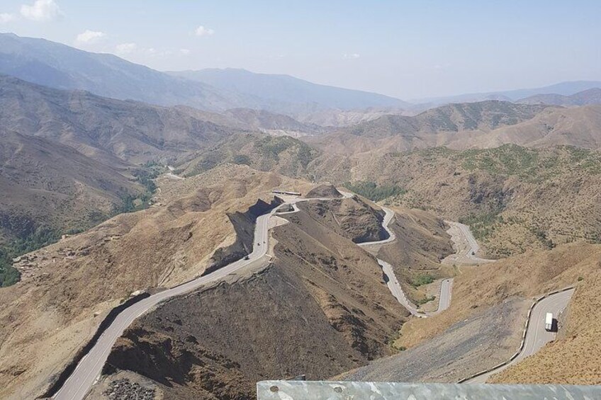 Curves of High Atlas Mountains