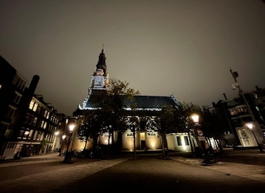 Amsterdam’s Ghostly Experiences Group Tour