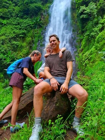 Moshi: Materuni Waterfalls Day Trip