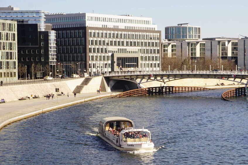 Picture 4 for Activity Berlin: Boat Tour with Live Guide