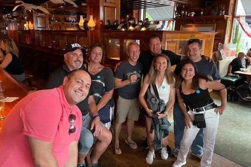 Small-Group History Tour Pub Crawl of Washington, D.C.