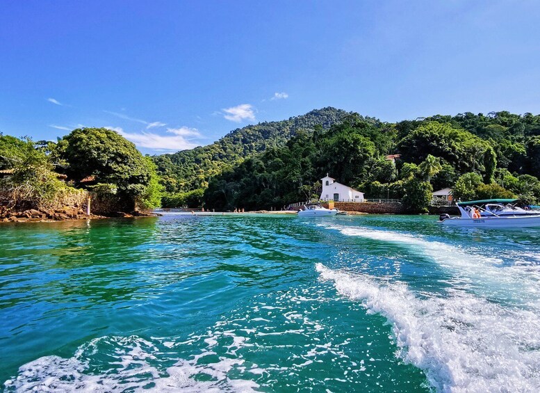 Picture 6 for Activity Ilha Grande: 7h Speedboat Tour Paradise Islands of Angra