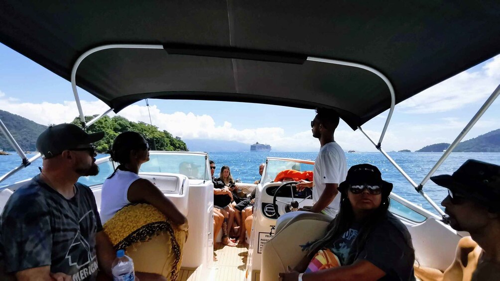 Picture 4 for Activity Ilha Grande: 7h Speedboat Tour Paradise Islands of Angra