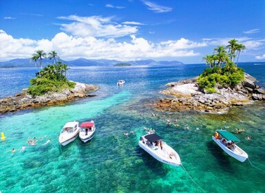 Ilha Grande: Full-Day Speedboat Tour of Paradise Islands