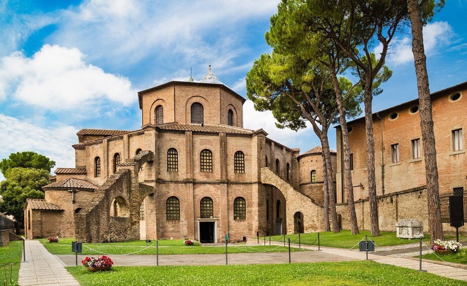 Picture 1 for Activity Ravenna: Kid-friendly Guided Tour of the City Highlights