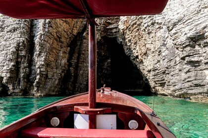 Budva : Exploration des grottes et bateau privé excursion