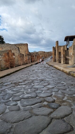Picture 2 for Activity Naples: Historic City Center Guided Walking Tour
