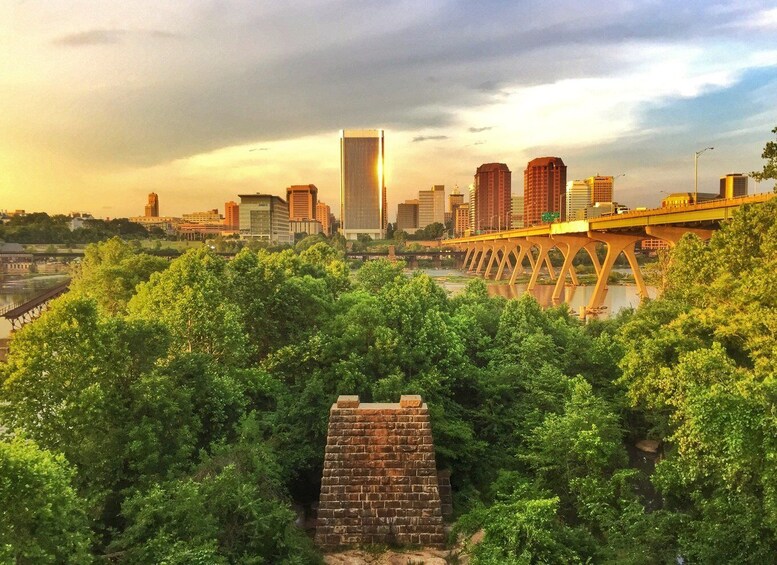 Picture 2 for Activity Richmond: Guided Hike in James River Park