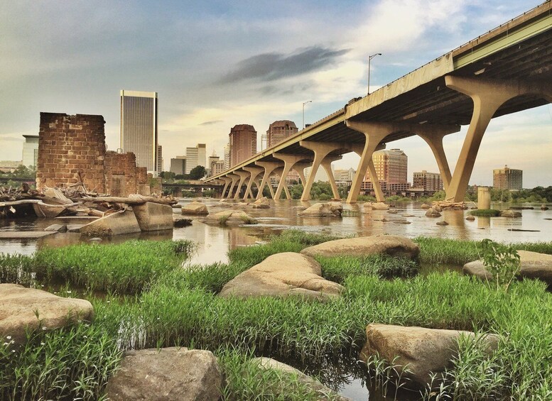 Picture 3 for Activity Richmond: Guided Hike in James River Park